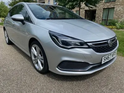 Used Vauxhall Astra SRi 2017 Silver Hatchback