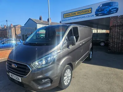 Begagnad Ford Transit Custom Limited 130 HK (95 kW) 2022 Grå Van