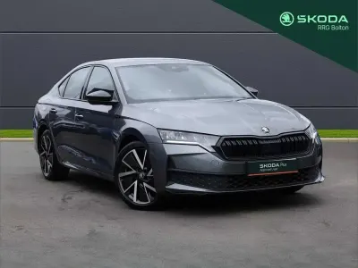 Używany Skoda Octavia SportLine 147 KM (108 kW) 2025 Szary Hatchback