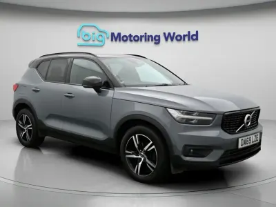 Used Volvo XC40 R-Design 148 HP (108 kW) 2019 SUV