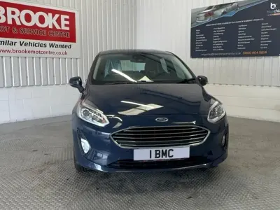 Usado Ford Fiesta Zetec 100 HP (73 kW) 2018 Azul Citadino