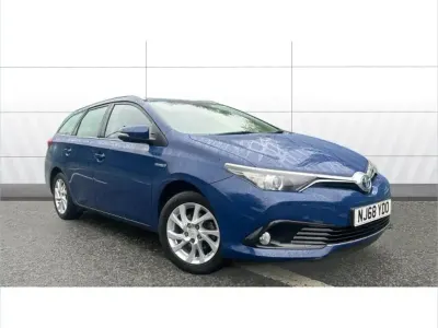 Used Toyota Auris Hybrid Sport 134 HP (98 kW) 2018 Blue Estate