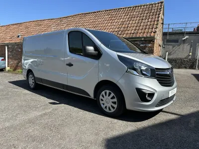 Used Vauxhall Vivaro Sportive 120 HP (88 kW) 2019 Silver MPV