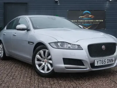 Second-hand Jaguar XF Prestige 163 CP (119 kW) 2015 Argintiu Berlinǎ