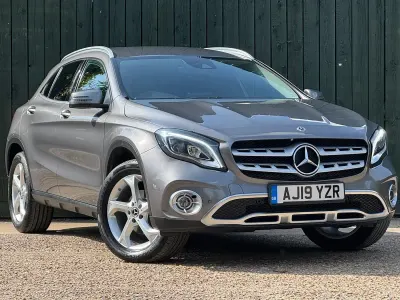 Used Mercedes GLA200 Premium 156 HP (114 kW) 2019 Grey SUV