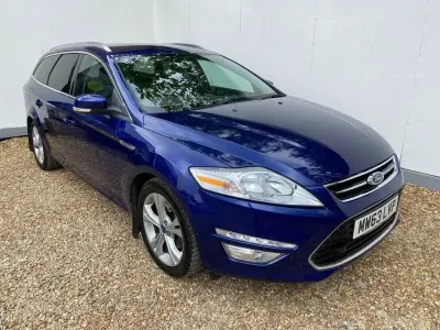 Usado Ford Mondeo Business Edition 163 HP (119 kW) 2013 Azul Carrinha