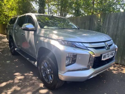 Used Mitsubishi L200 150 HP (110 kW) 2020 Silver Pickup