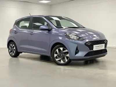 Käytetty Hyundai i10 Advanced 2024 Sininen Viistoperä