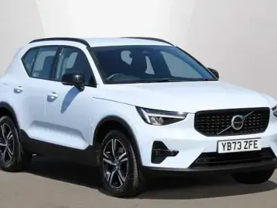Usado Volvo XC40 Plus 163 HP (119 kW) 2024 SUV