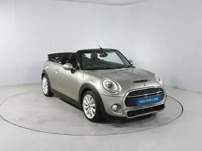 Używany Mini Cooper S Cabriolet 2017 Srebrny Kabriolet