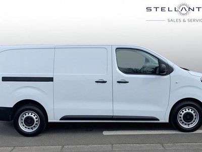 Used Peugeot Expert 143 HP (105 kW) 2025 White Van