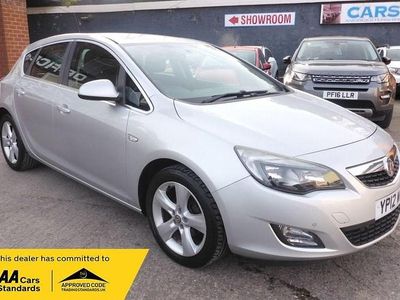 Used Vauxhall Astra SRi 115 HP (84 kW) 2012 Silver Hatchback