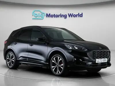 Begagnad Ford Kuga ST-Line X 225 HK (165 kW) 2022 Svart SUV