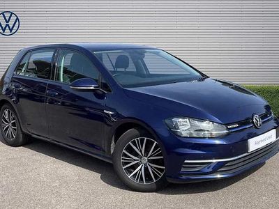 Used VW Golf VII SE 130 HP (95 kW) 2018 Atlantic blue Hatchback