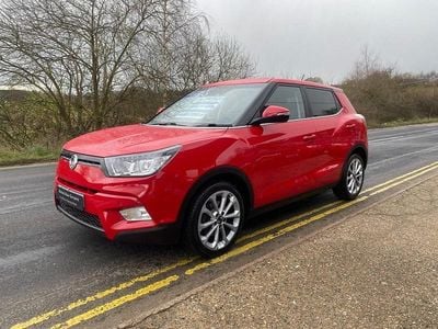 Used Ssangyong (KGM) Tivoli 128 HP (94 kW) 2018 Red SUV