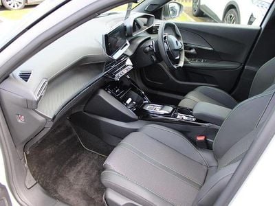 Used Peugeot 2008 GT 134 HP (98 kW) 2025 White SUV