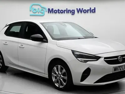 Used Vauxhall Corsa Design Edition 75 HP (55 kW) 2023 White Hatchback