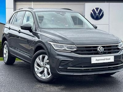 New VW Tiguan Life 2025 Grey SUV