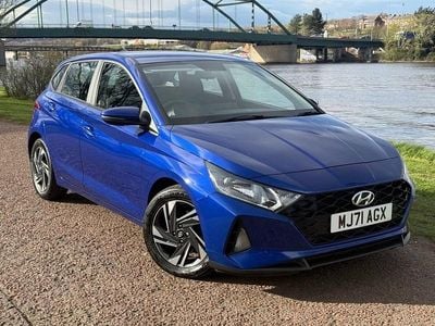 Used Hyundai i20 100 HP (73 kW) 2021 Blue Hatchback
