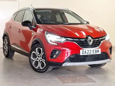 Second-hand Renault Captur SE 91 CP (66 kW) 2022 Roșu SUV
