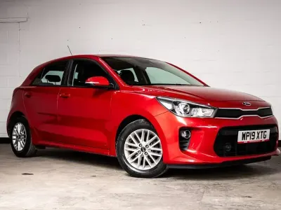 Used Kia Rio 98 HP (72 kW) 2019 Red Hatchback