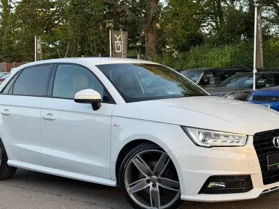 Begagnad Audi A1 Sportback Black Edition 116 HK (85 kW) 2017 Halvkombi