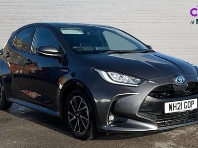 Used Toyota Yaris Hybrid Design 116 HP (85 kW) 2021 Grey Hatchback