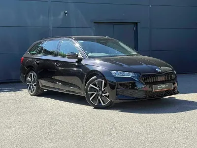 Używany Skoda Octavia SportLine 150 KM (110 kW) 2025 Czarny Kombi