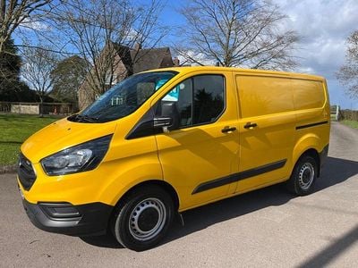 Used Ford Transit Custom 130 HP (95 kW) 2021 Yellow Van