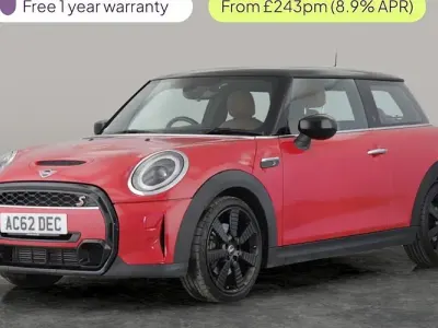 Used Mini Cooper S Exclusive 178 HP (130 kW) 2022 Red Hatchback