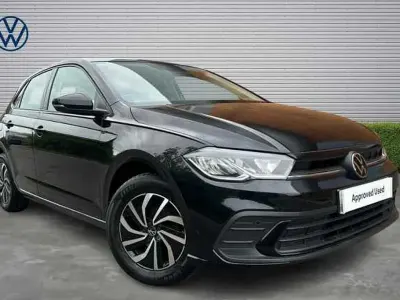 Usado VW Polo Life 95 HP (69 kW) 2023 Preto Citadino