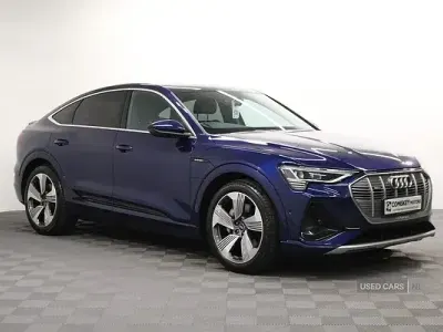 Usado Audi e-tron S-Line 300 kW (408 HP) 2023 Azul SUV
