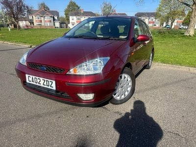 Used Ford Focus Ghia 99 HP (72 kW) 2002 Red Hatchback