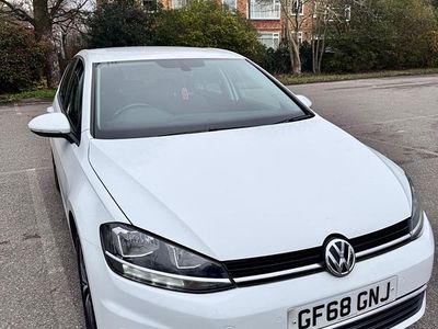 Used VW Golf VII SE 2018 White Hatchback