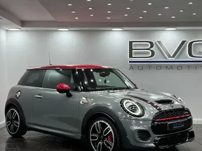 Begagnad Mini John Cooper Works Hatch 231 HK (169 kW) 2021 Halvkombi
