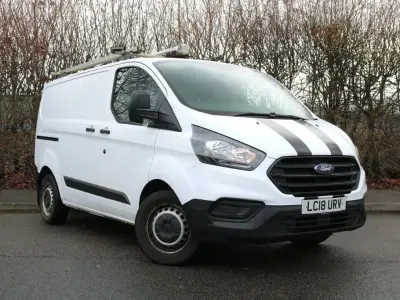 Used Ford Transit Custom 105 HP (77 kW) 2017 White Van