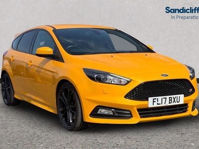 Used Ford Focus ST 250 HP (183 kW) 2017 Tangerine scream (exclusive colour) Hatchback