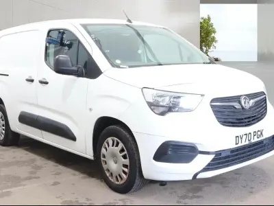 Used Vauxhall Combo Sportive 100 HP (73 kW) 2020 White MPV