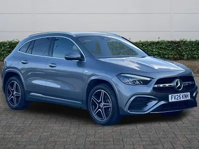 Usado Mercedes GLA250 Executive 2025 Cinzento SUV