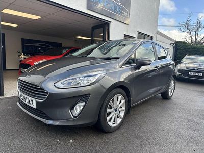 Used Ford Fiesta Titanium 100 HP (73 kW) 2019 Grey Hatchback