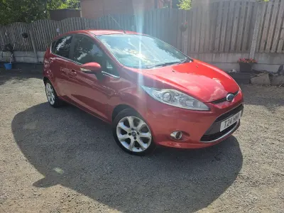 Used Ford Fiesta Titanium 96 HP (70 kW) 2009 Red Hatchback