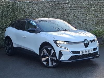 White Used 2024 Renault Megane E-Tech Komfort Hatchback | £21,998 (Fair price)