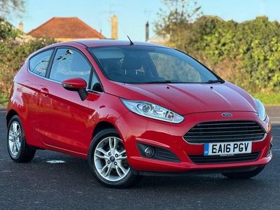 Red Used 2016 Ford Fiesta Zetec Hatchback | £4,380 (Good price)
