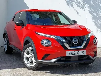 Used Nissan Juke N-Connecta 114 HP (83 kW) 2021 Red SUV
