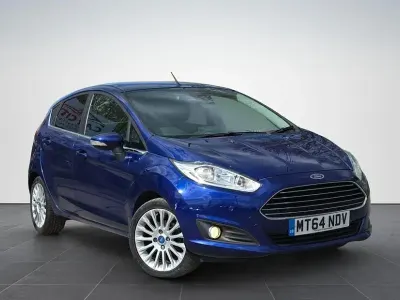 Used Ford Fiesta Titanium 75 HP (55 kW) 2015 Blue Hatchback