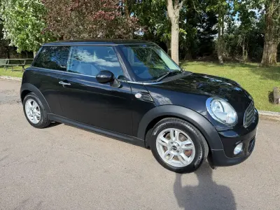Used Mini ONE Hatch 98 HP (72 kW) 2011 Black Hatchback