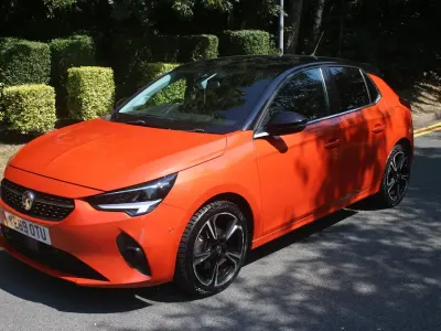 Used Vauxhall Corsa Elite 100 HP (73 kW) 2019 Orange Hatchback