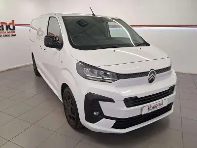 Używany Citroën Dispatch 120 KM (88 kW) 2024 Biały Minivan