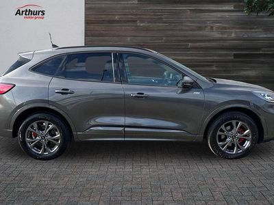 Begagnad Ford Kuga ST-Line 225 HK (165 kW) 2023 Grå SUV