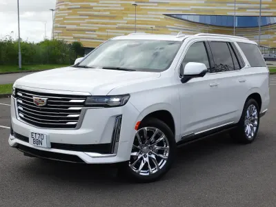 Used Cadillac Escalade 420 HP (308 kW) 2023 White SUV